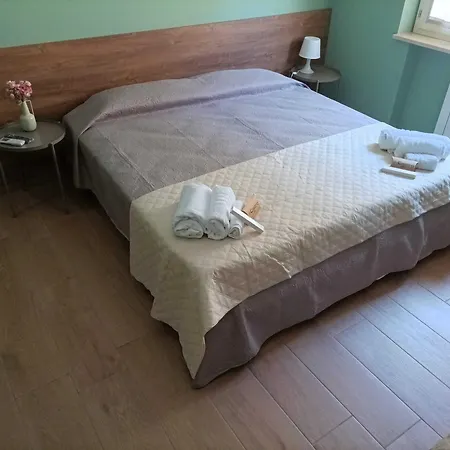 Incastro In Couette-café