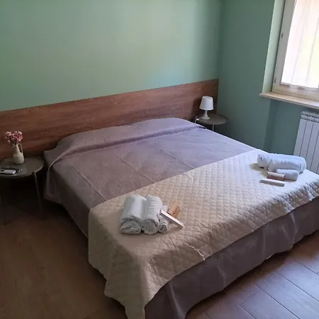 Oda ve Kahvaltı Incastro In Crotone